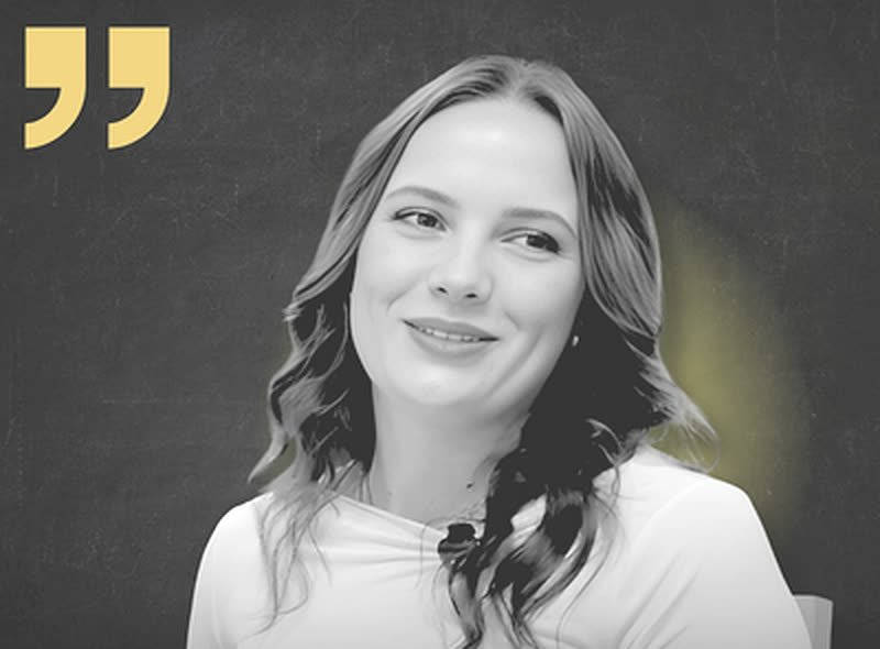 Sophie Groteschulte zu Gast bei Total Normal