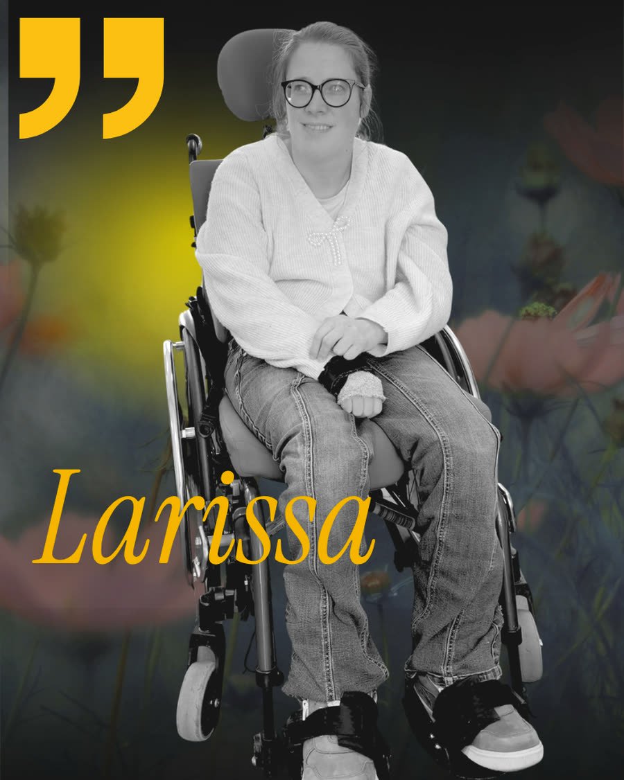 Larissa, Moderatorin und Kreativkopf bei Total Normal